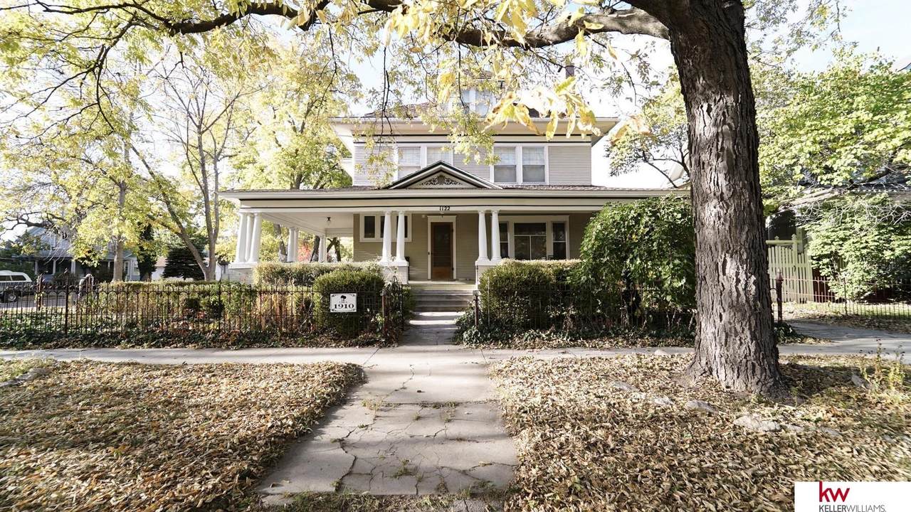 1122 Division Street - Photo 1