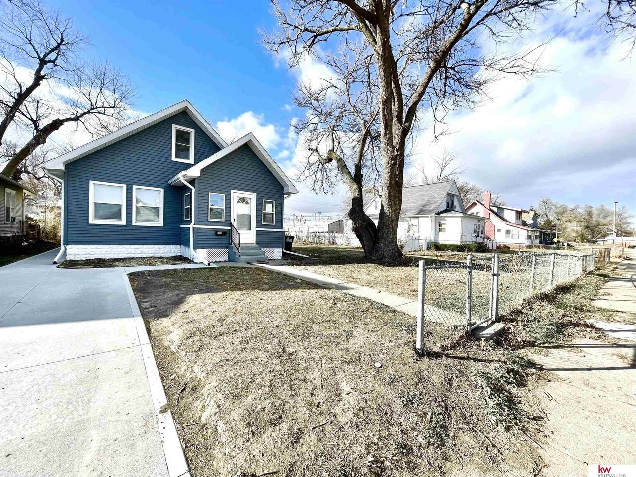 4416 21 Street - Photo 1
