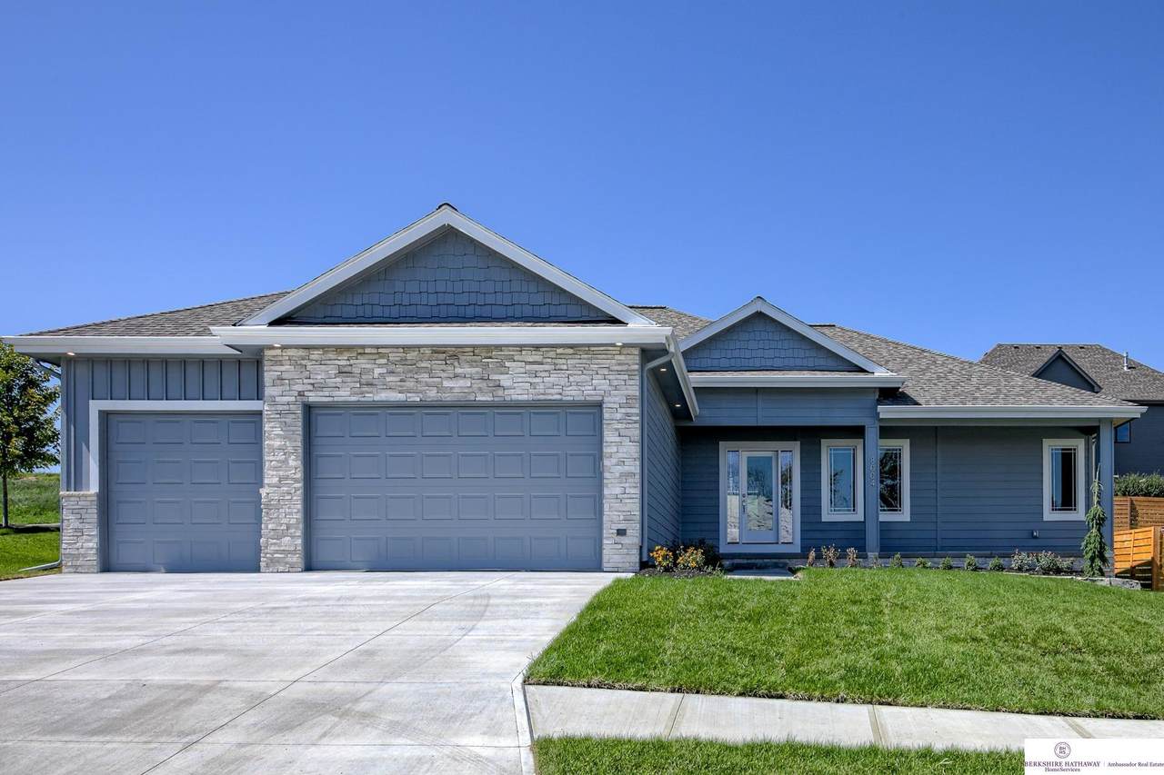 8004 167 Street - Photo 1