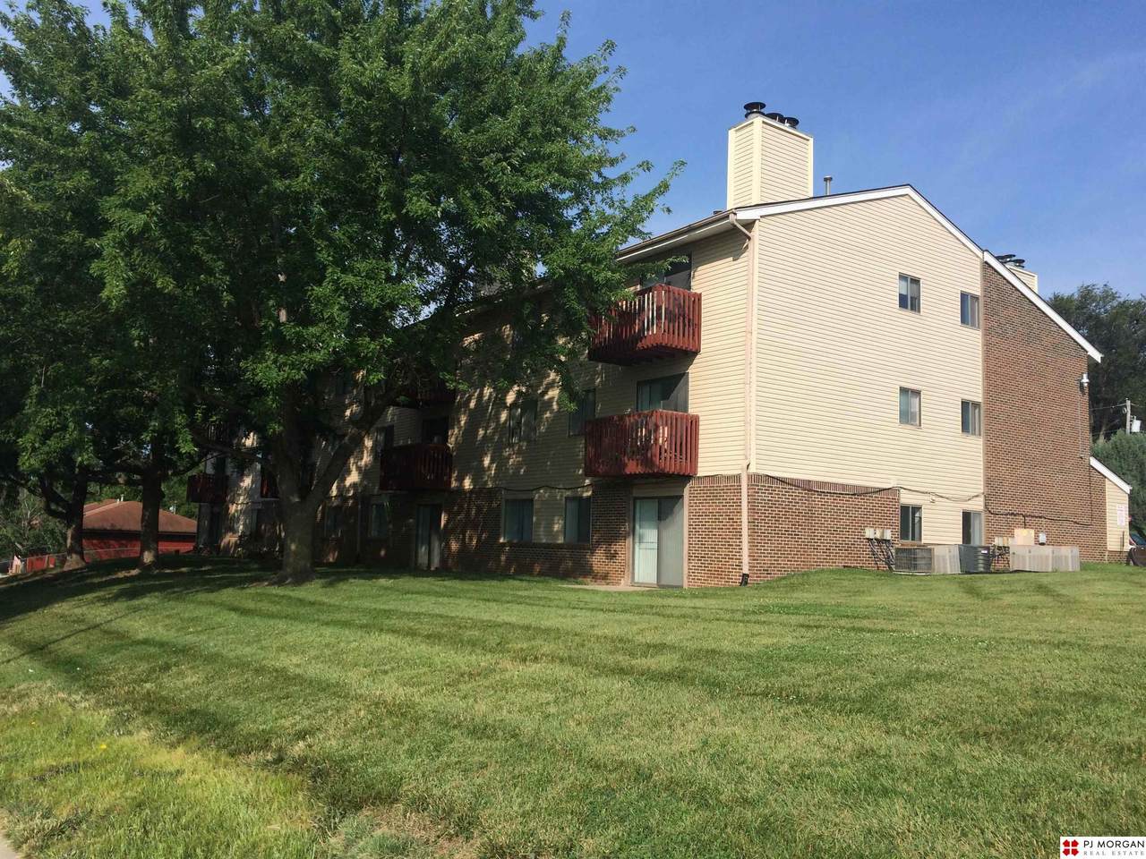 10808 Oakbrook Circle - Photo 1