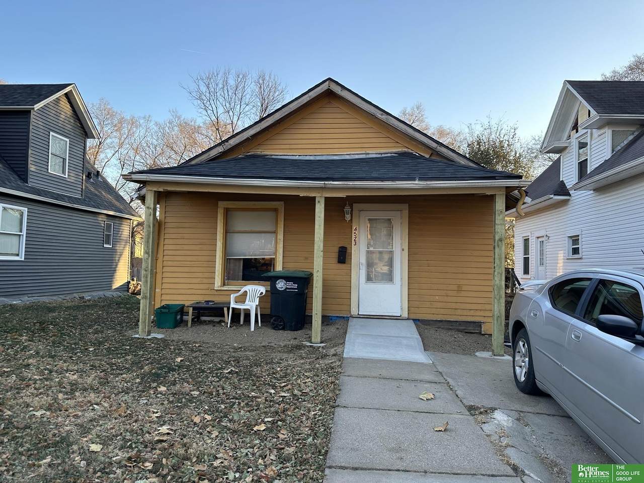 4523 Burdette Street - Photo 1