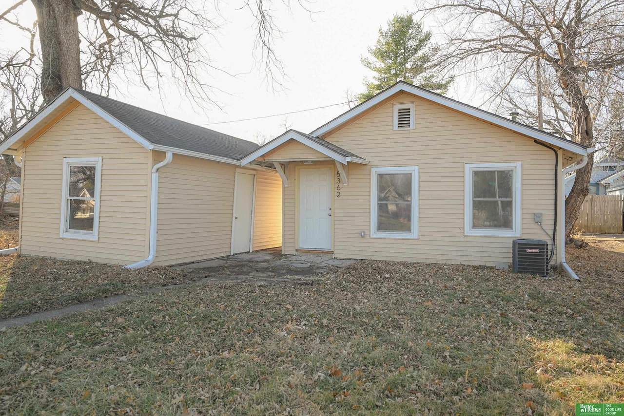 5362 27 Street - Photo 1