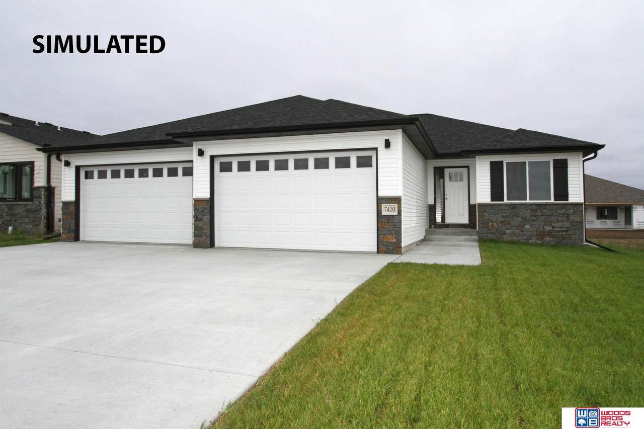 7631 Isidore Drive - Photo 1