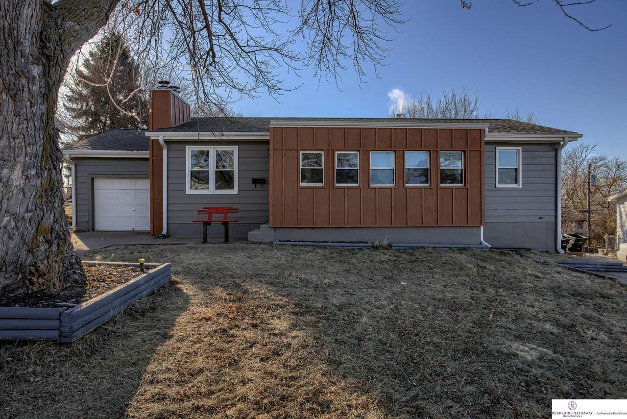6073 Ellison Avenue - Photo 1