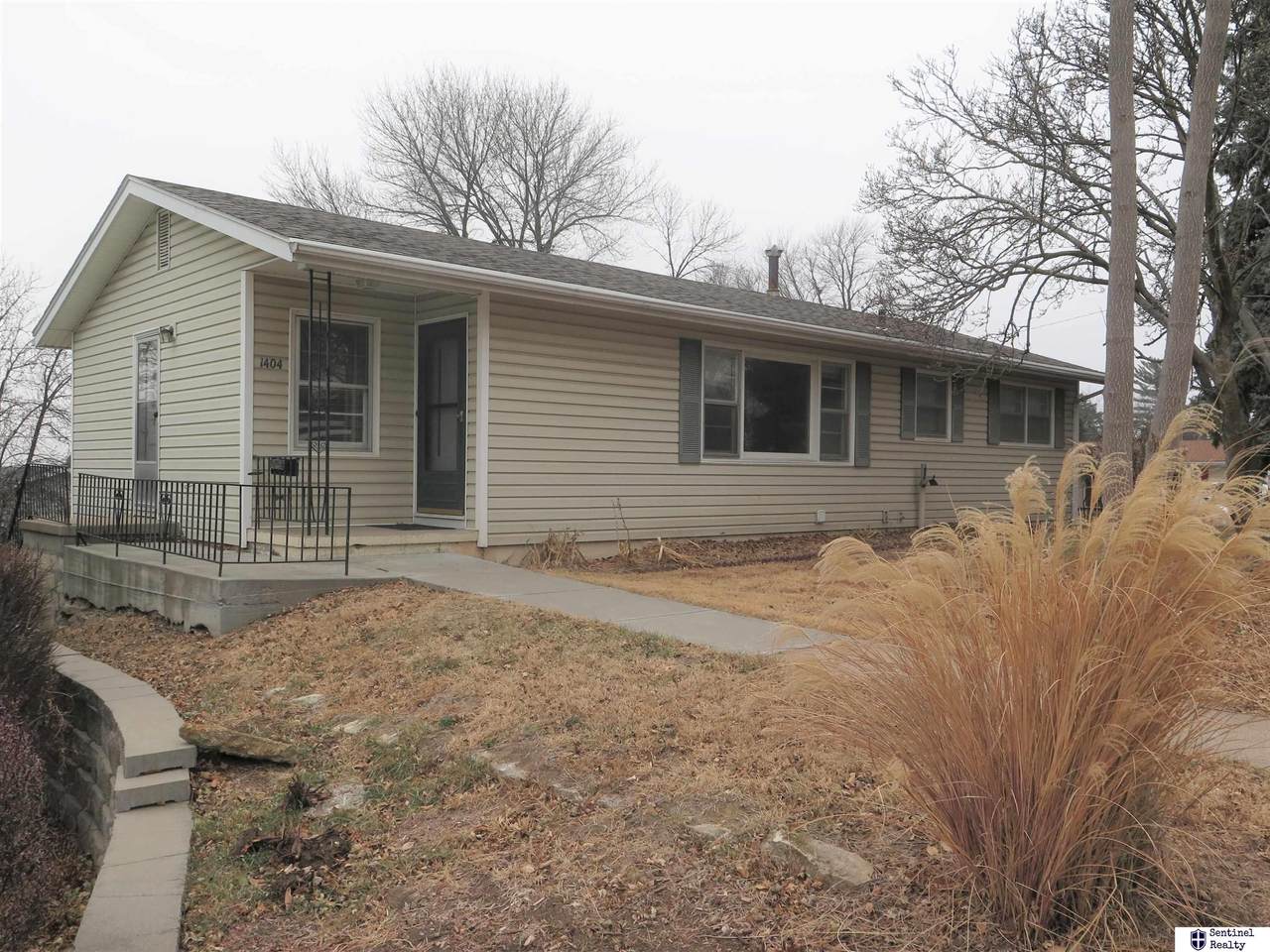 1404 Madison Street - Photo 1