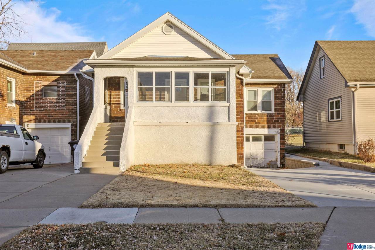 622 Center Street - Photo 1