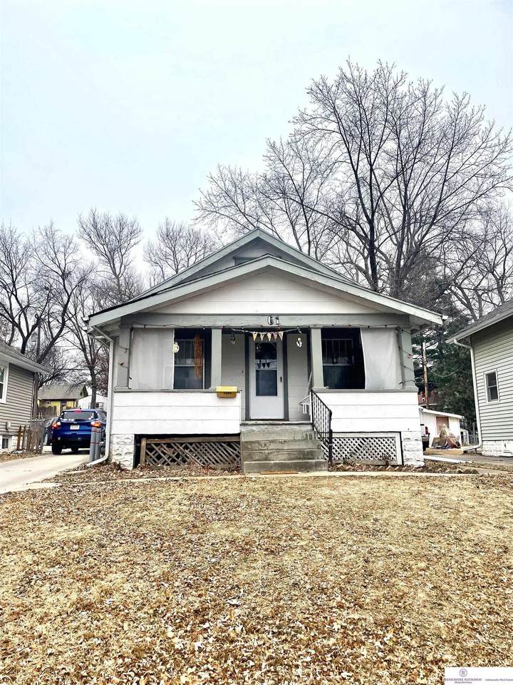 3361 59 Street - Photo 1