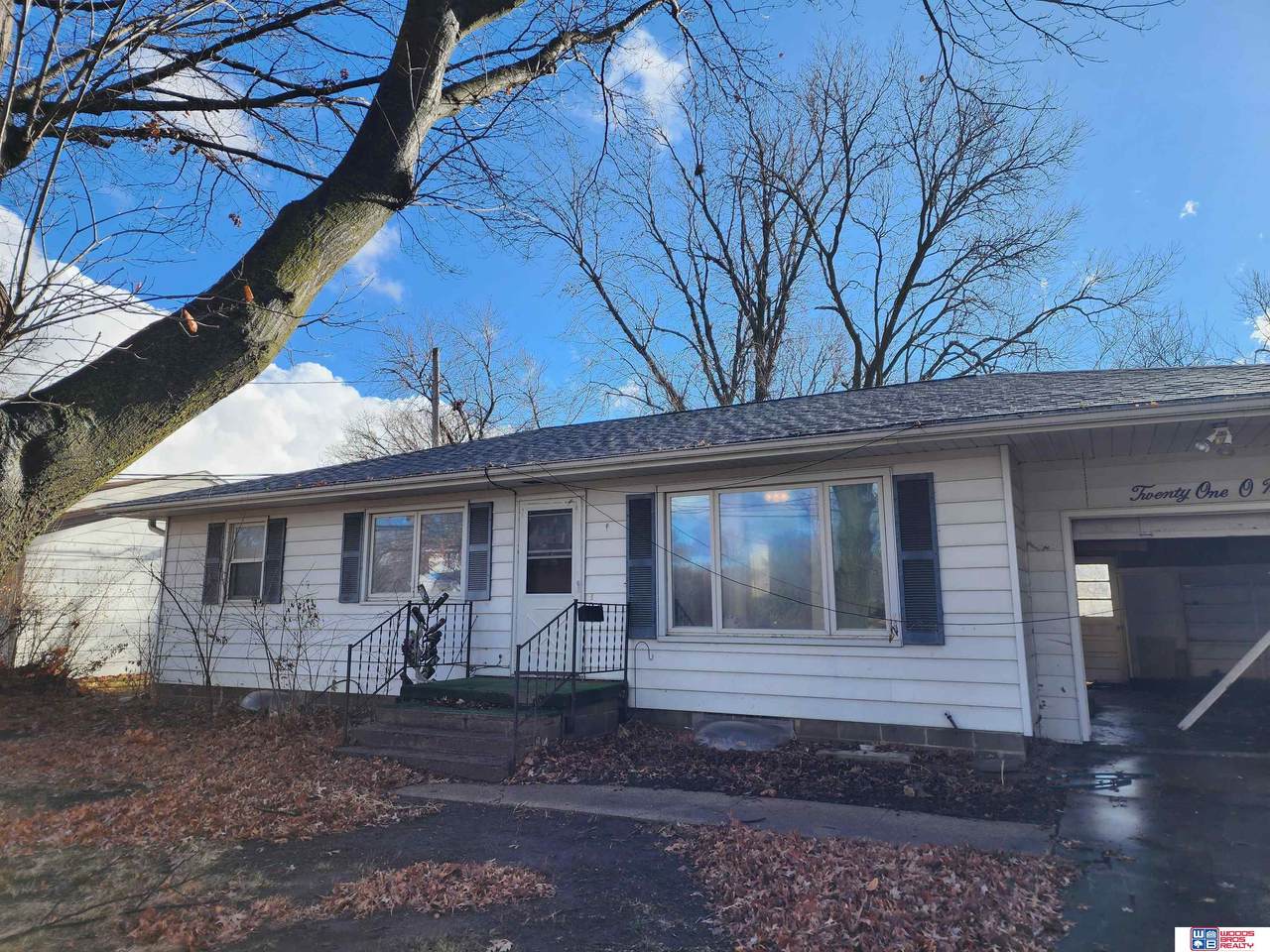 2109 Lincoln Boulevard - Photo 1