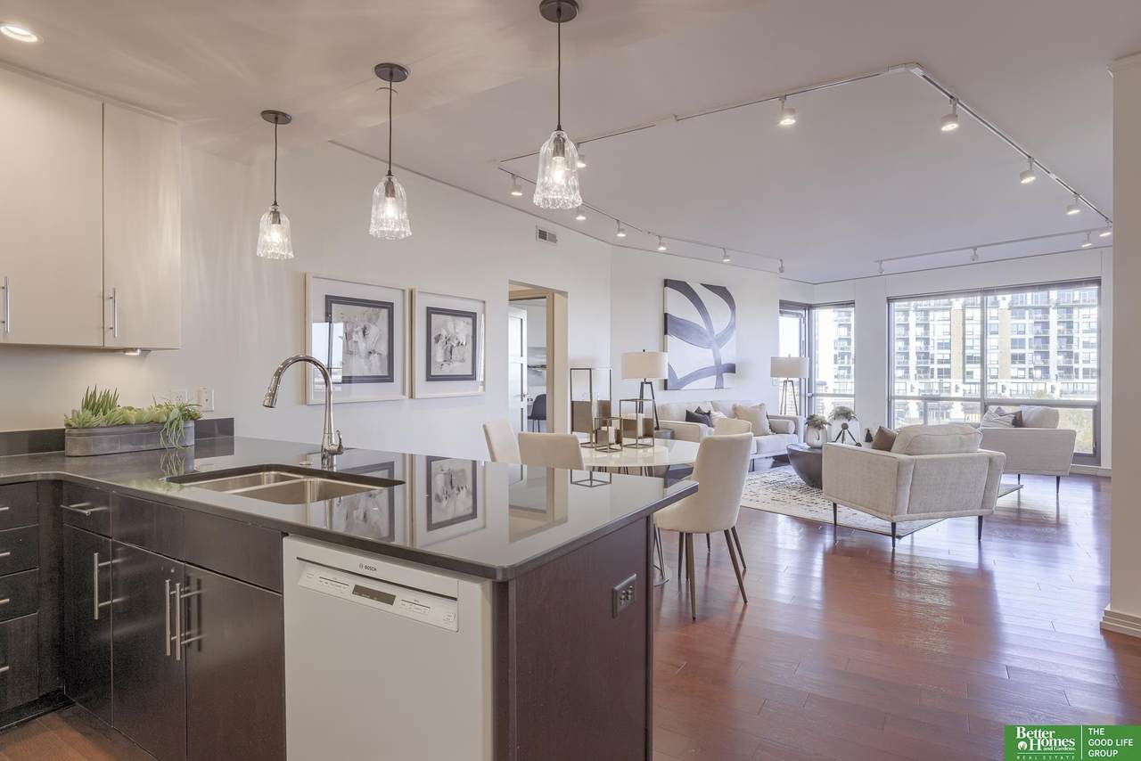 220 31 Avenue - Photo 1