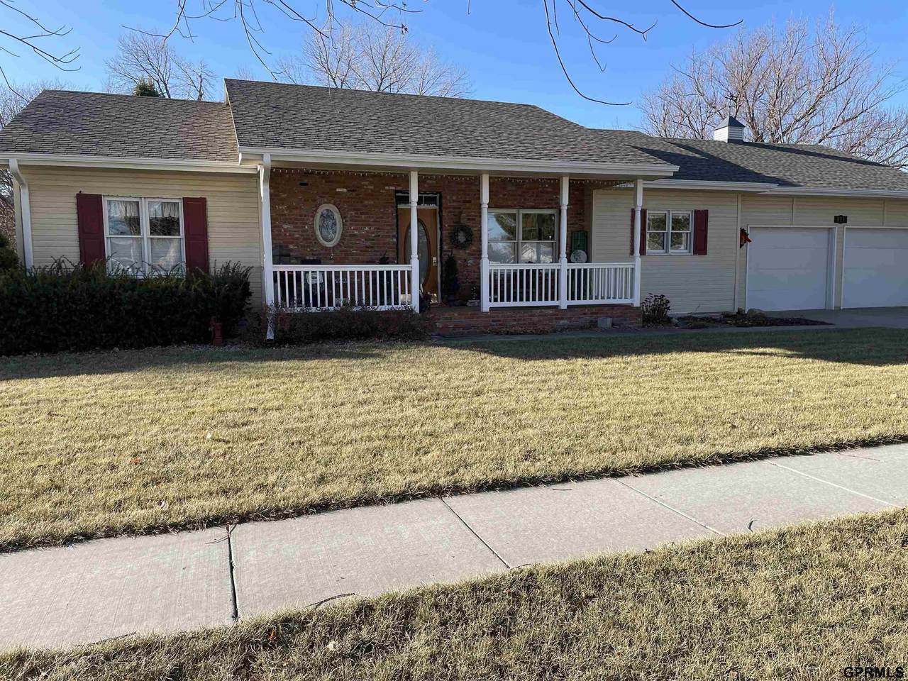 921 12 Street - Photo 1