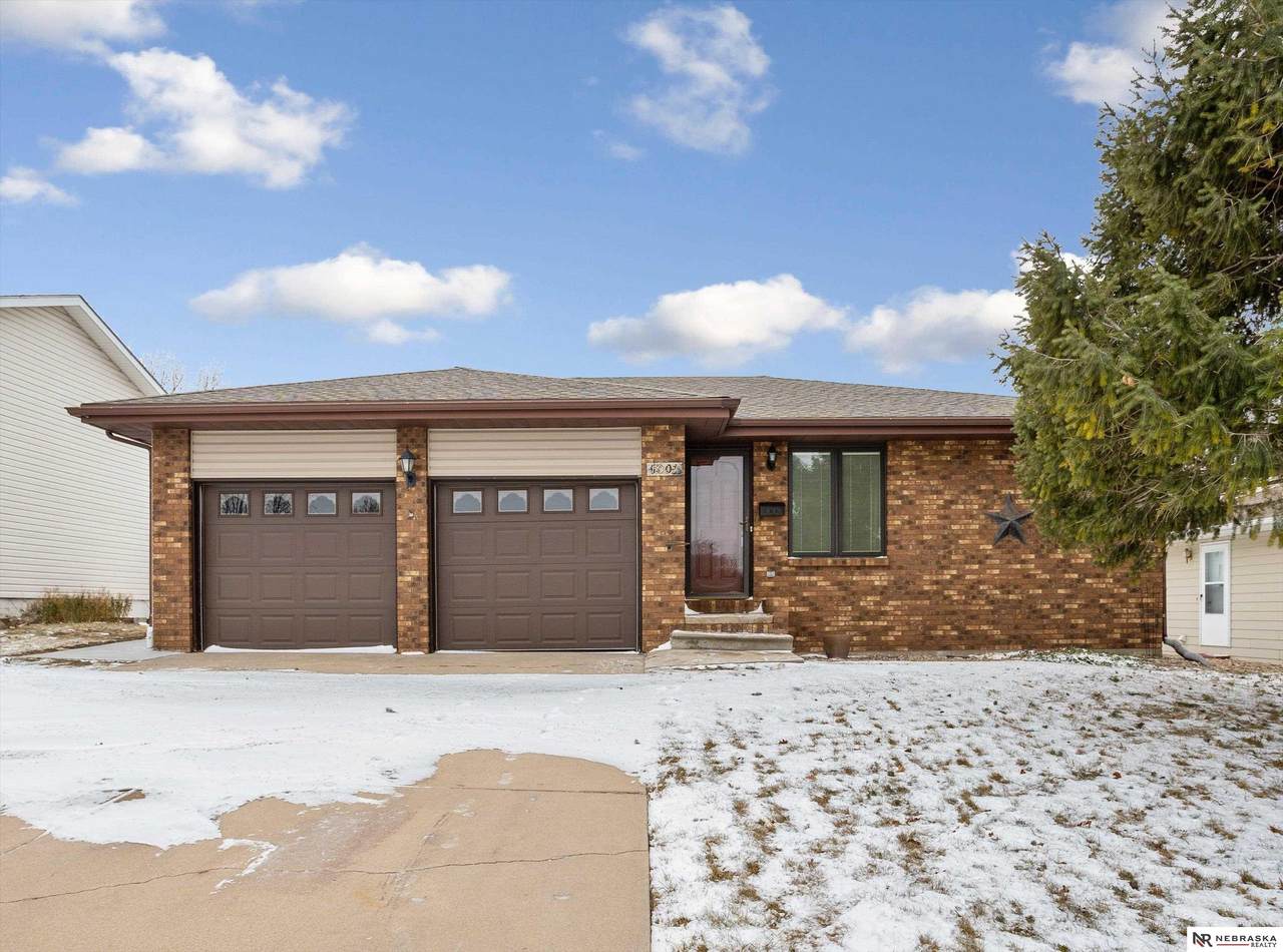1005 15th Street - Photo 1