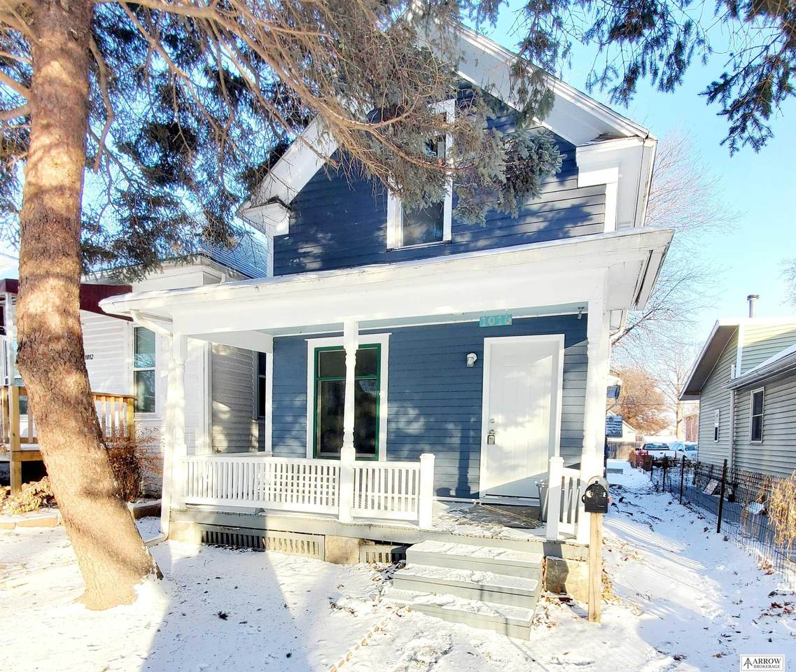 1016 Sumner Street - Photo 1