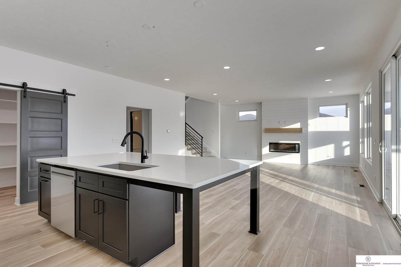 17005 Benjamin Street - Photo 1