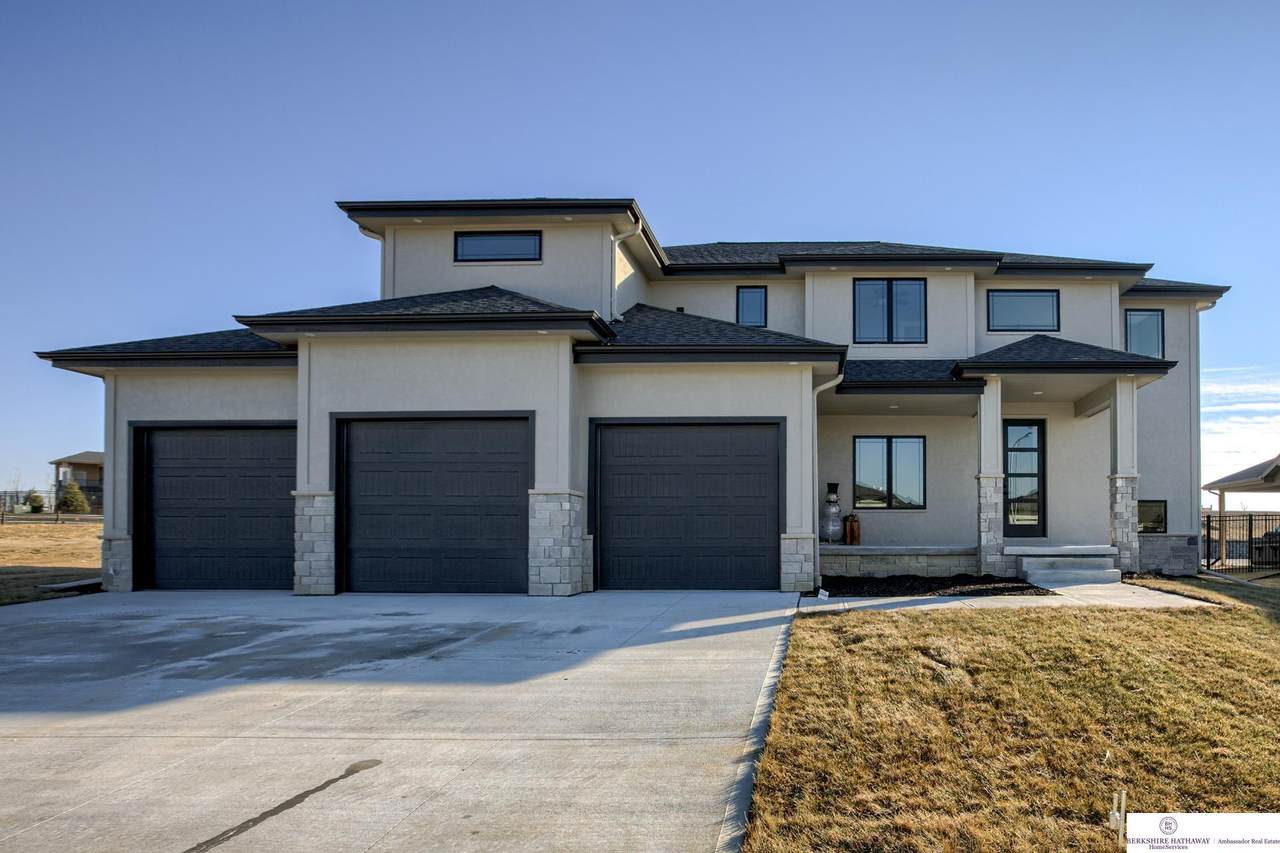 20701 Woodridge Drive - Photo 1
