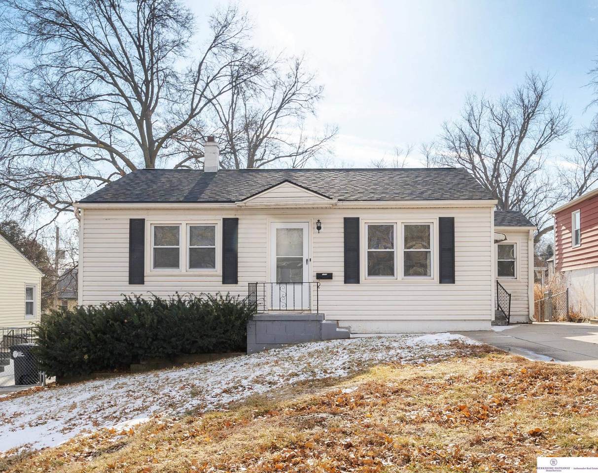 5809 Spaulding Street - Photo 1