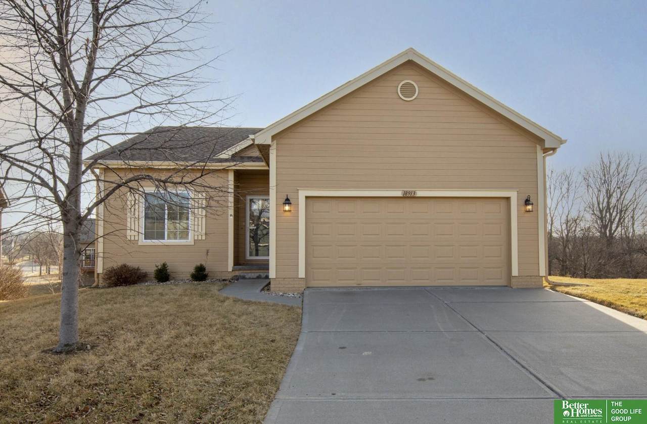 18913 Hayes Circle - Photo 1