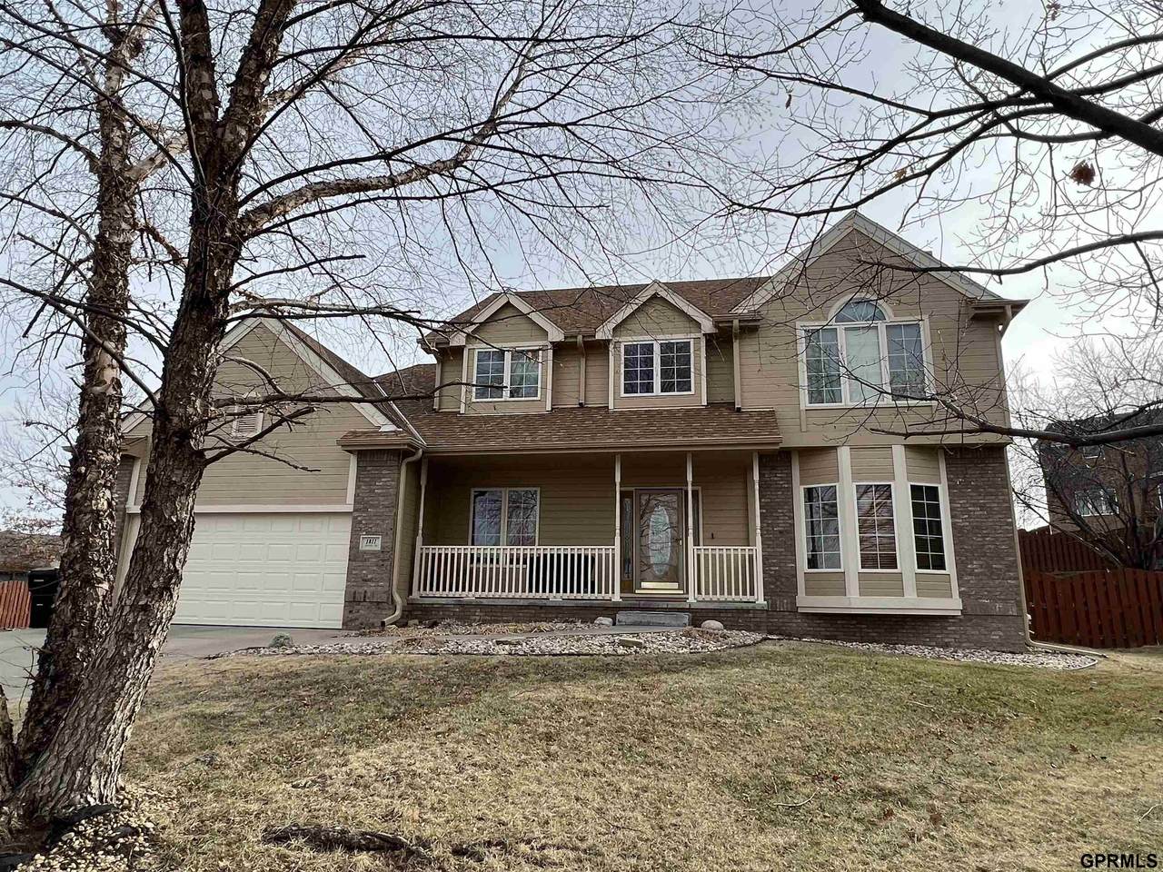 1811 Greyson Circle - Photo 1