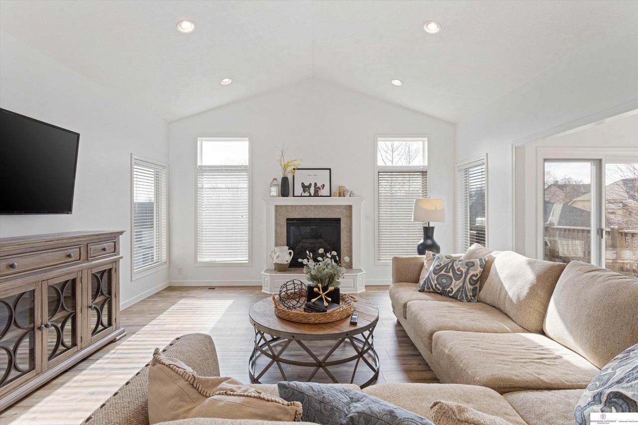 18125 C Street - Photo 1