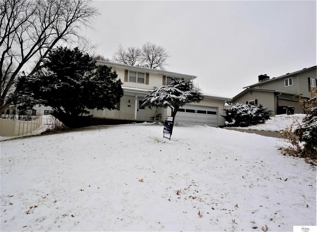 818 122nd Street - Photo 1