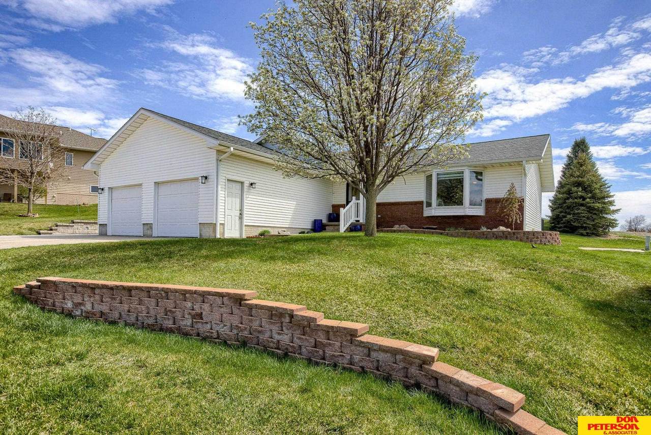 407 Neligh Street - Photo 1