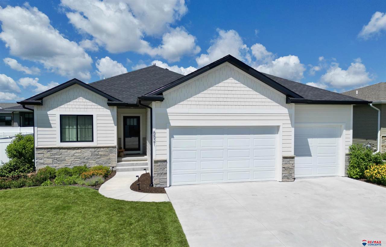 6521 Via Sorrento Drive - Photo 1