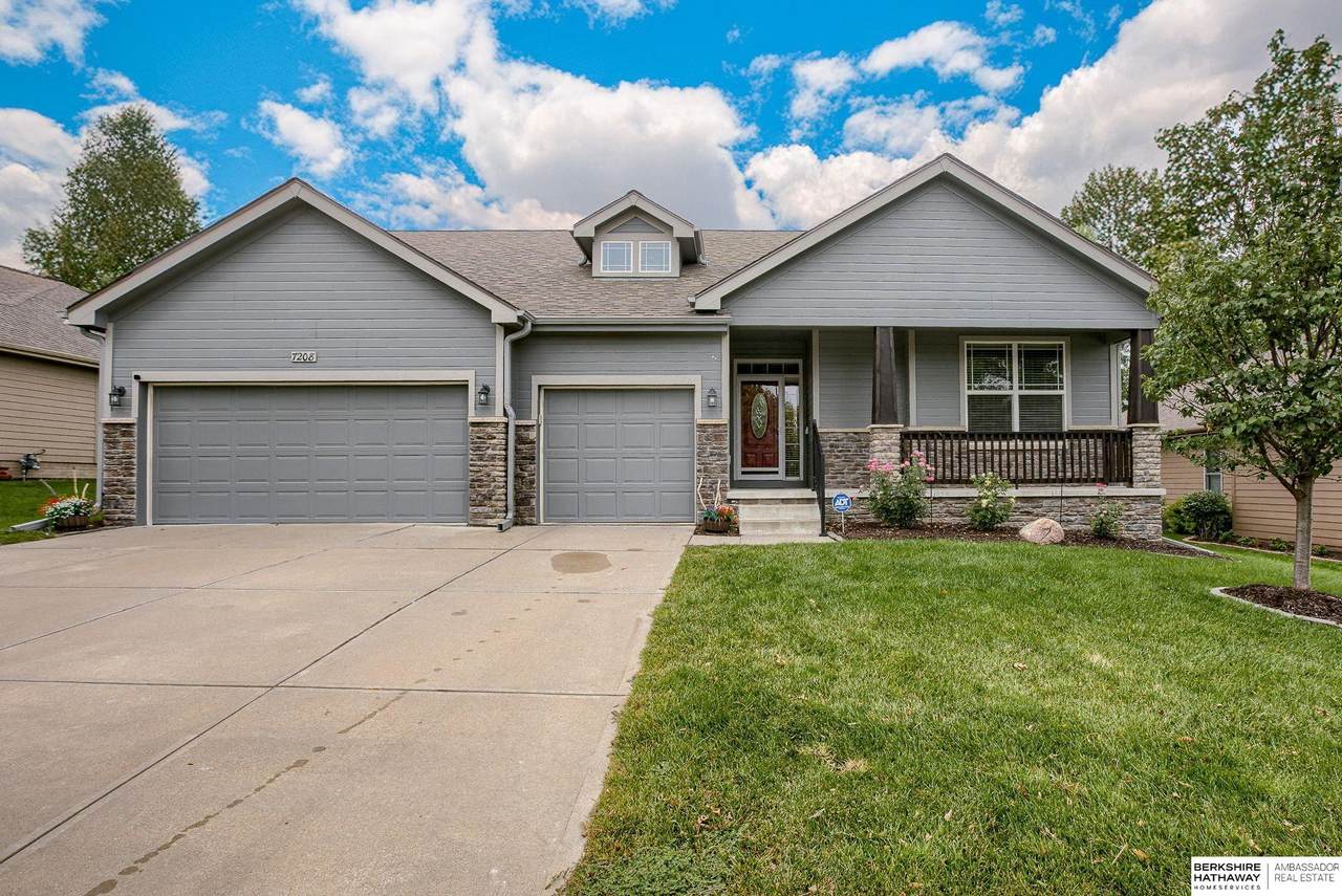 7208 152 Street - Photo 1
