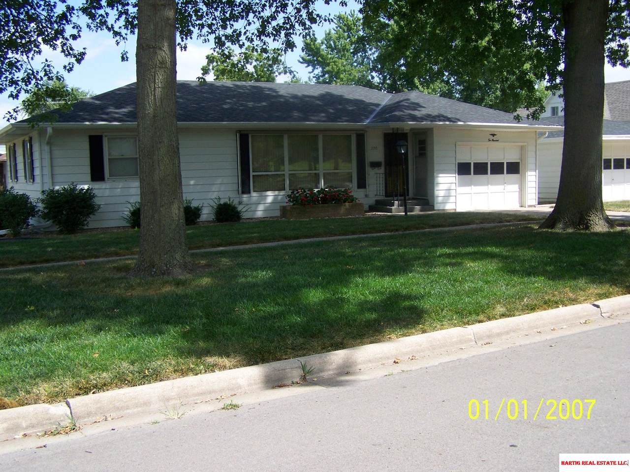200 9th Street - Photo 1