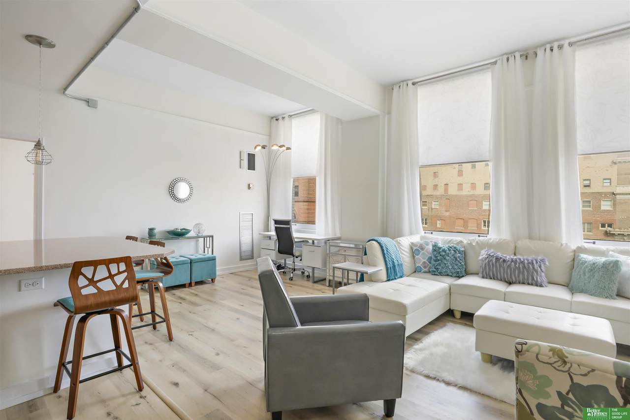 300 16th Street - Photo 1