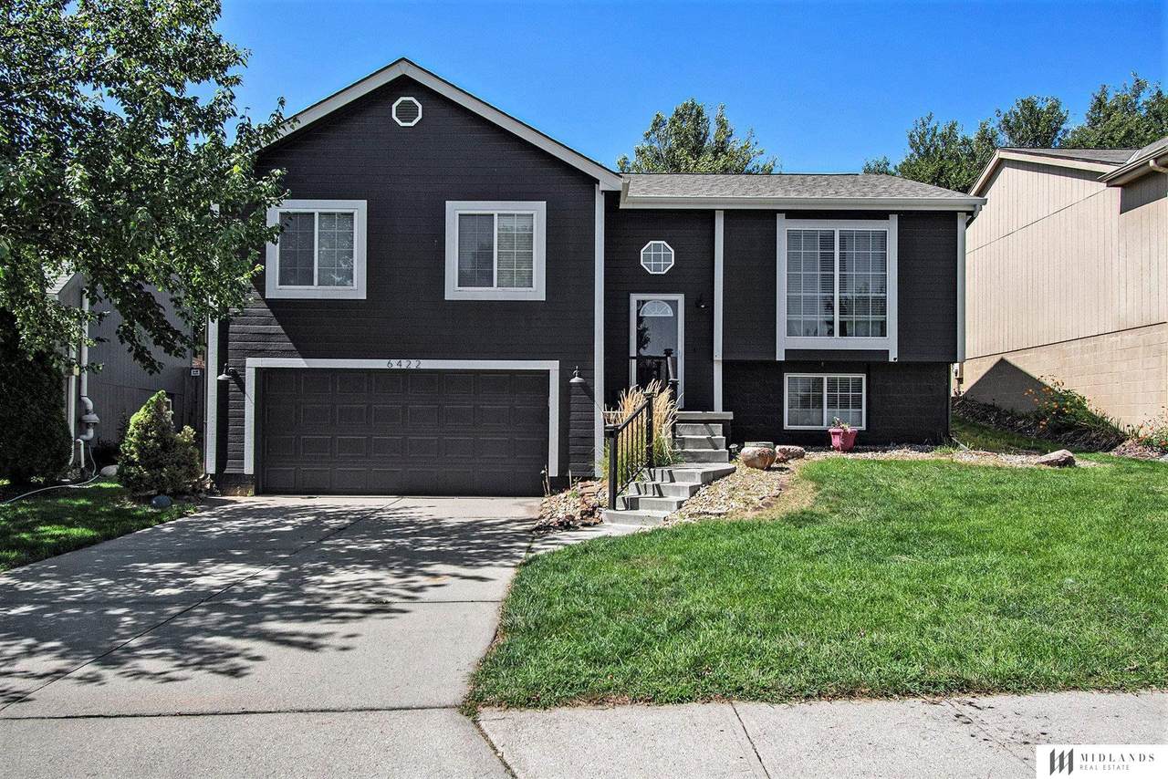 6422 149th Avenue - Photo 1