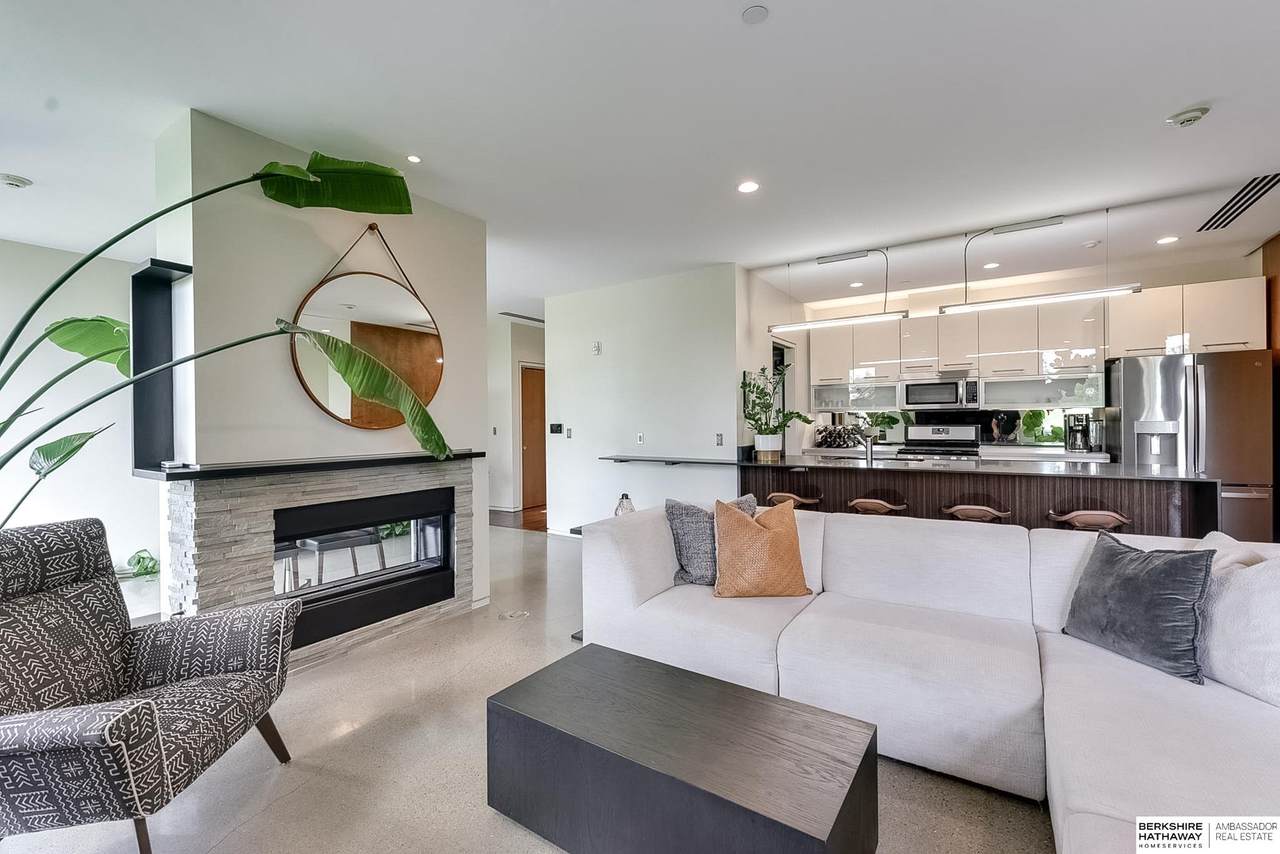 1502 10th Street - Photo 1