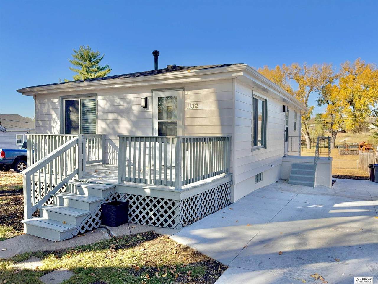 1132 Knox Street - Photo 1