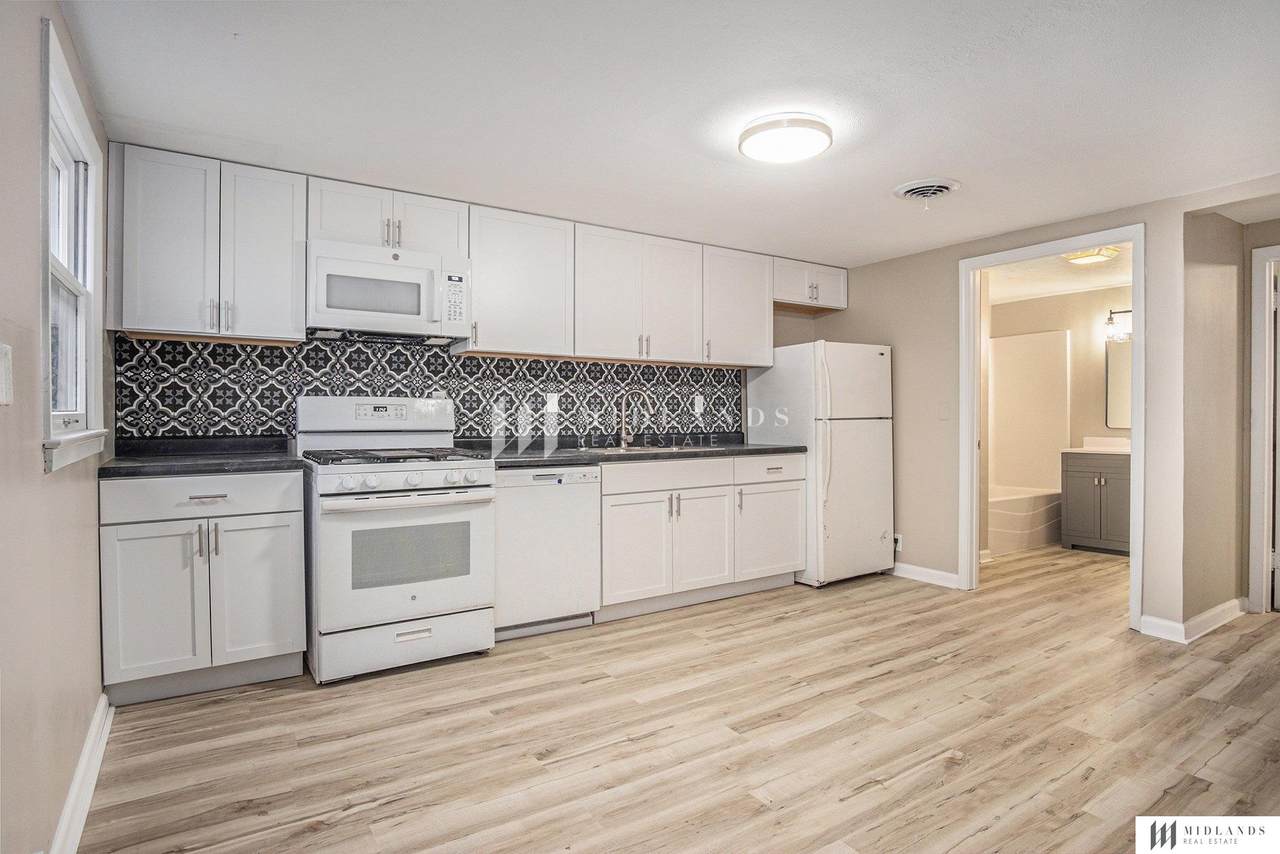 1323 Avenue A - Photo 1