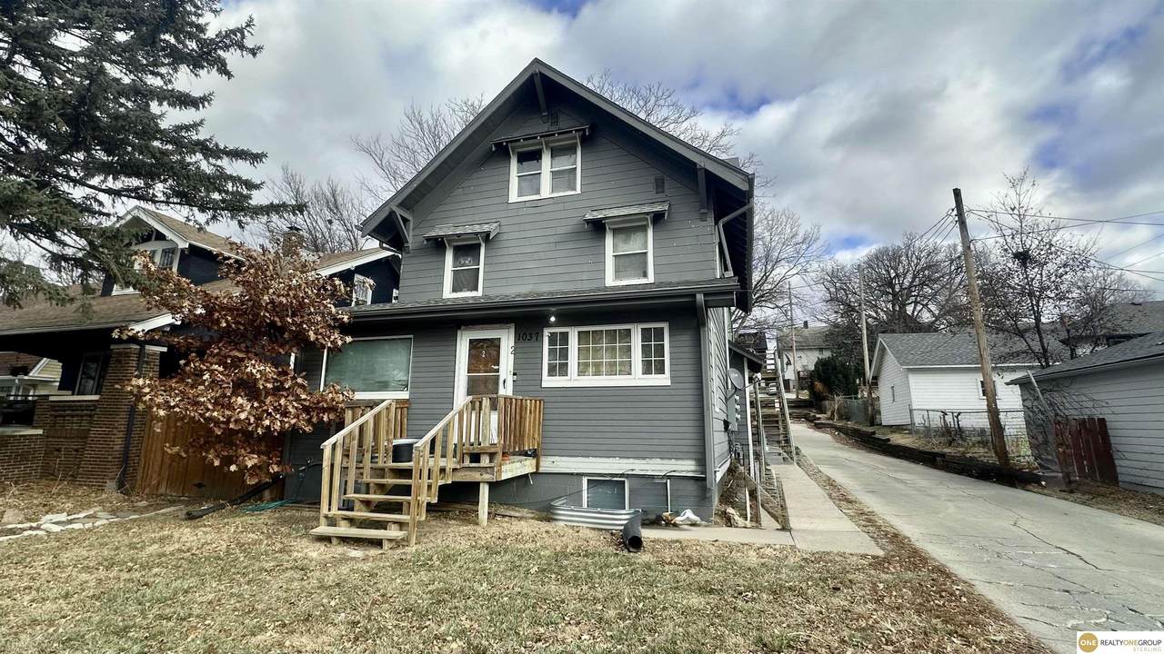 1037 33 Street - Photo 1