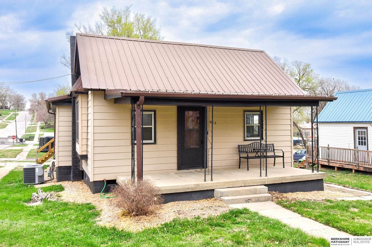 912 Hill Street - Photo 1