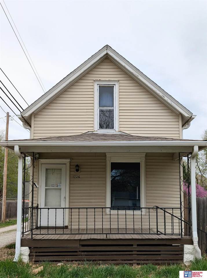 1726 10th Street - Photo 1