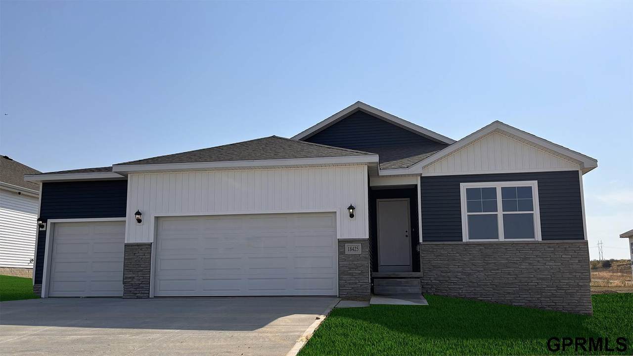 17051 Reynolds Street - Photo 1