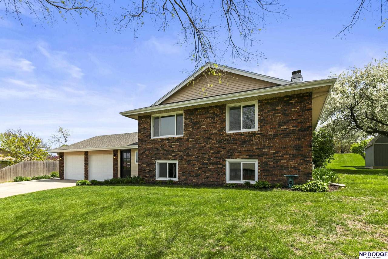 354 Baronage Drive - Photo 1