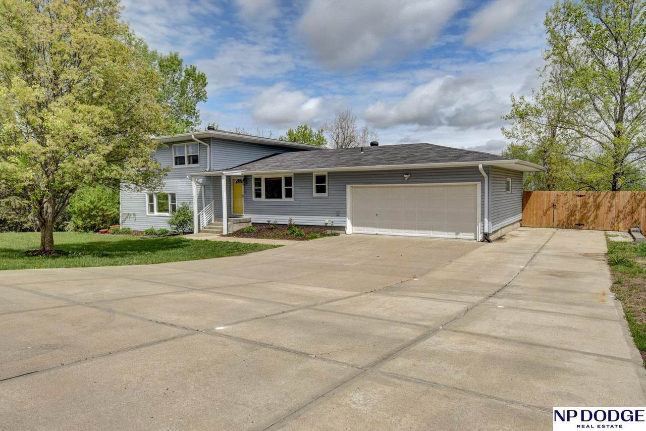 890 25 Street - Photo 1