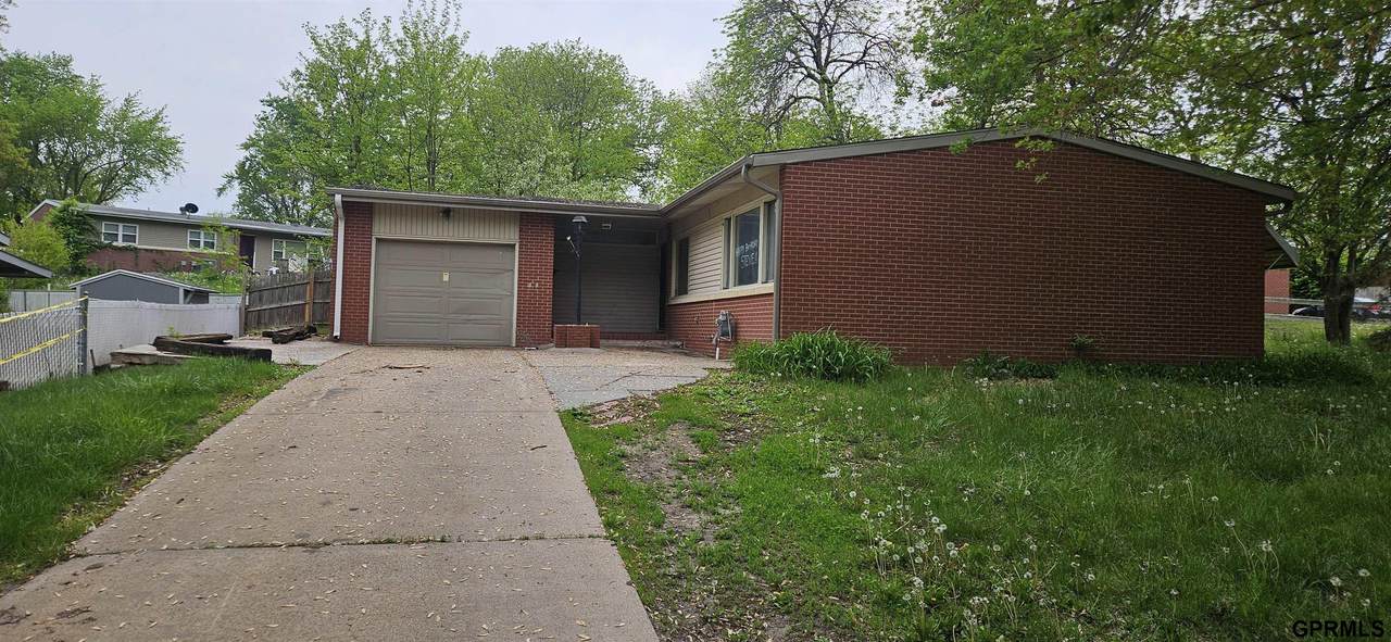 5411 Wilkins Circle - Photo 1