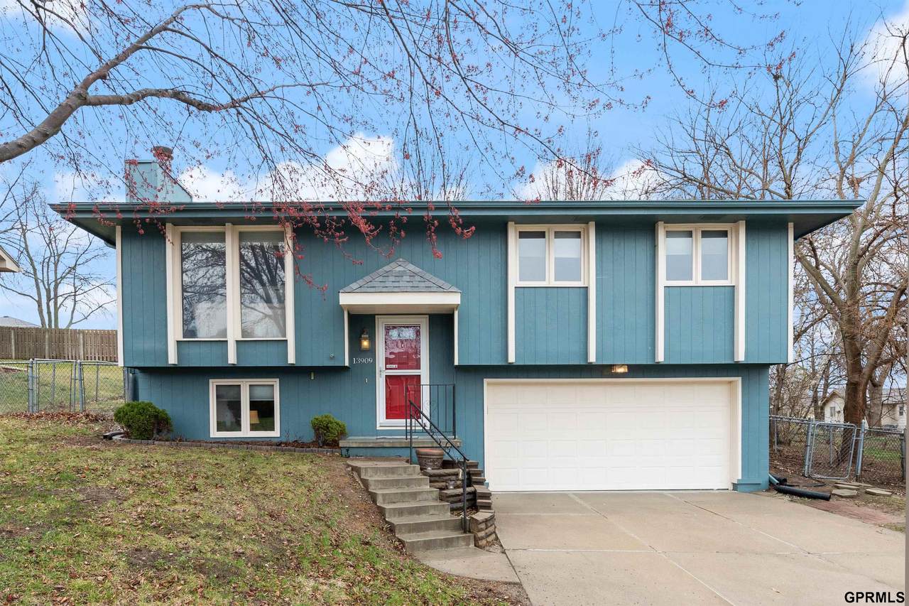 13909 Greenfield Road - Photo 1