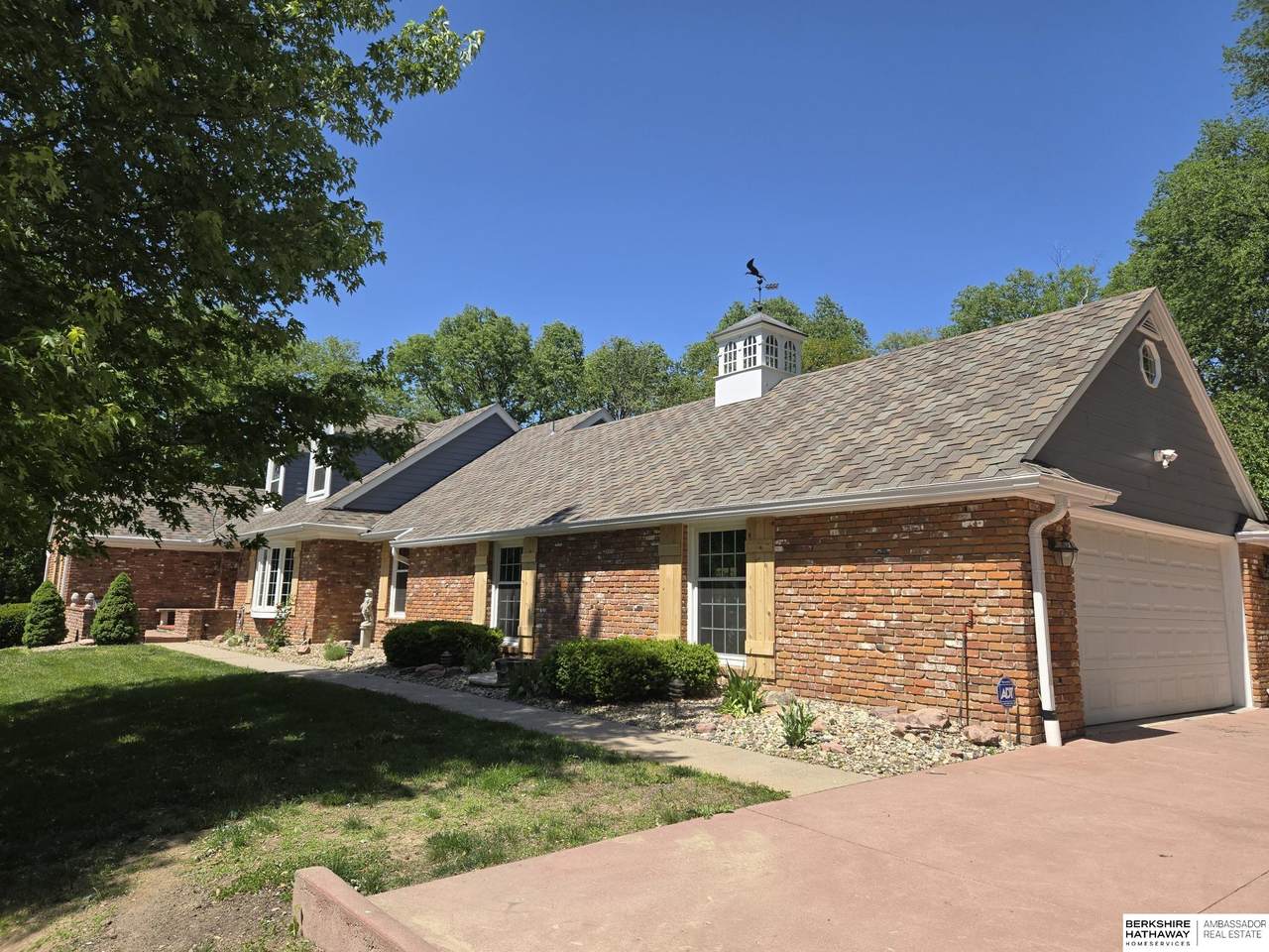 1924 8th Avenue - Photo 1