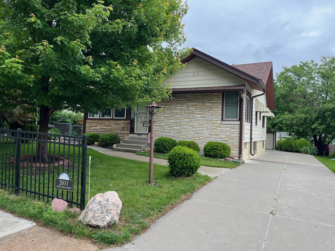 2031 49th Street - Photo 1