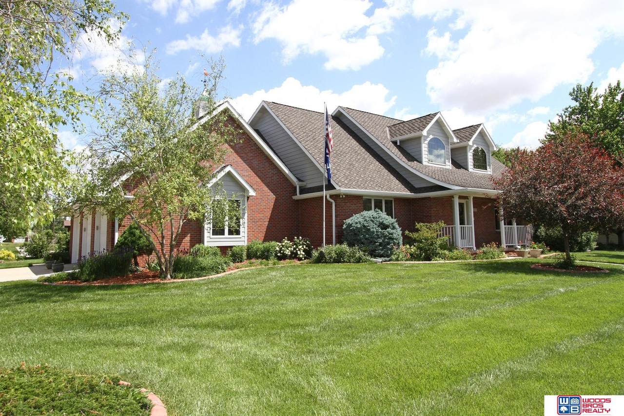 2600 Evergreen Circle - Photo 1