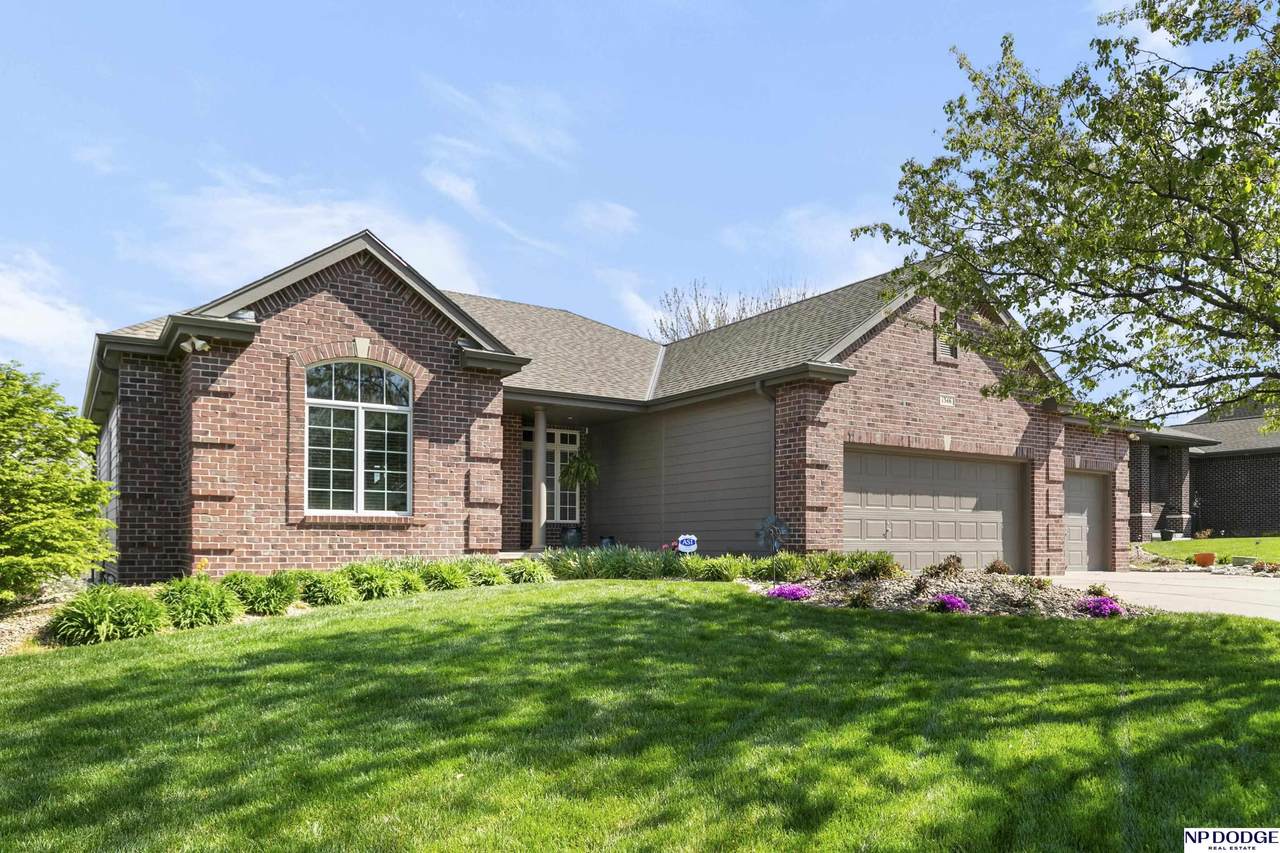 1346 Fairway Circle - Photo 1
