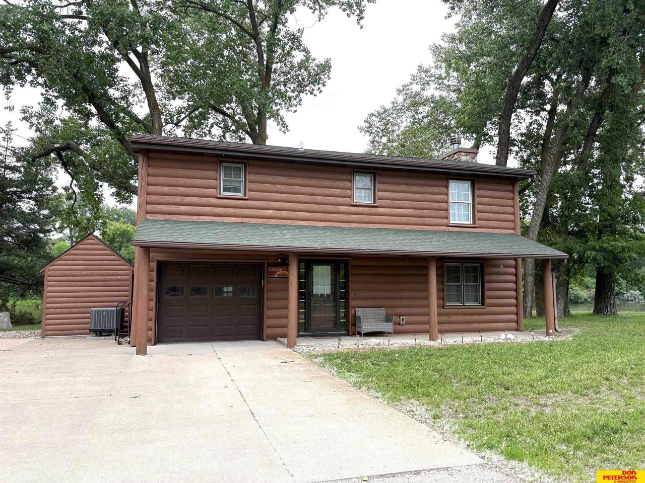 870 Ridgeland Avenue - Photo 1