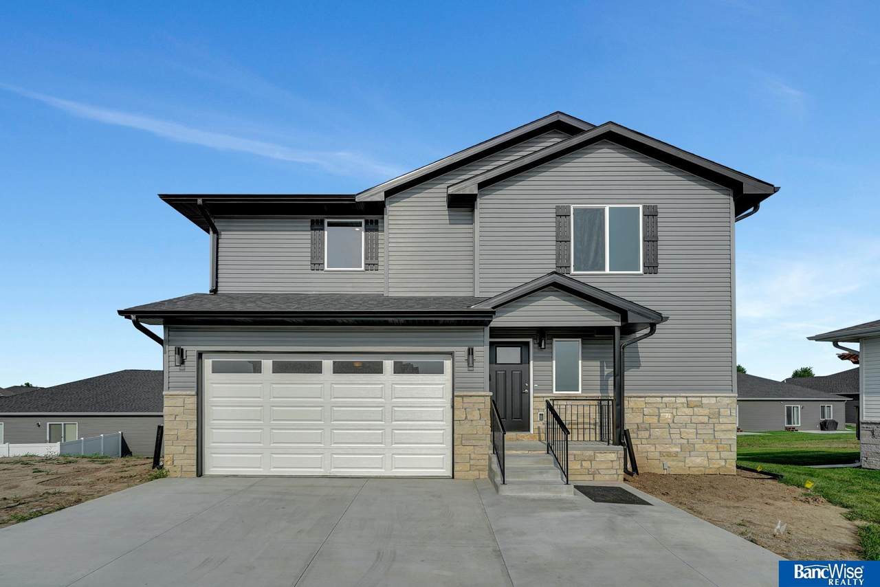 3556 Pearl Crescent Drive - Photo 1