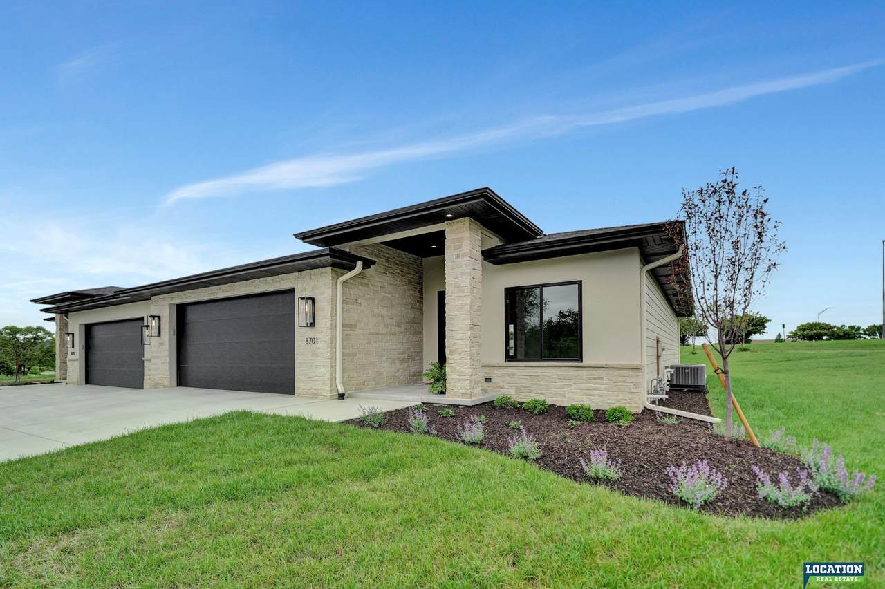 8701 Labrador Court - Photo 1