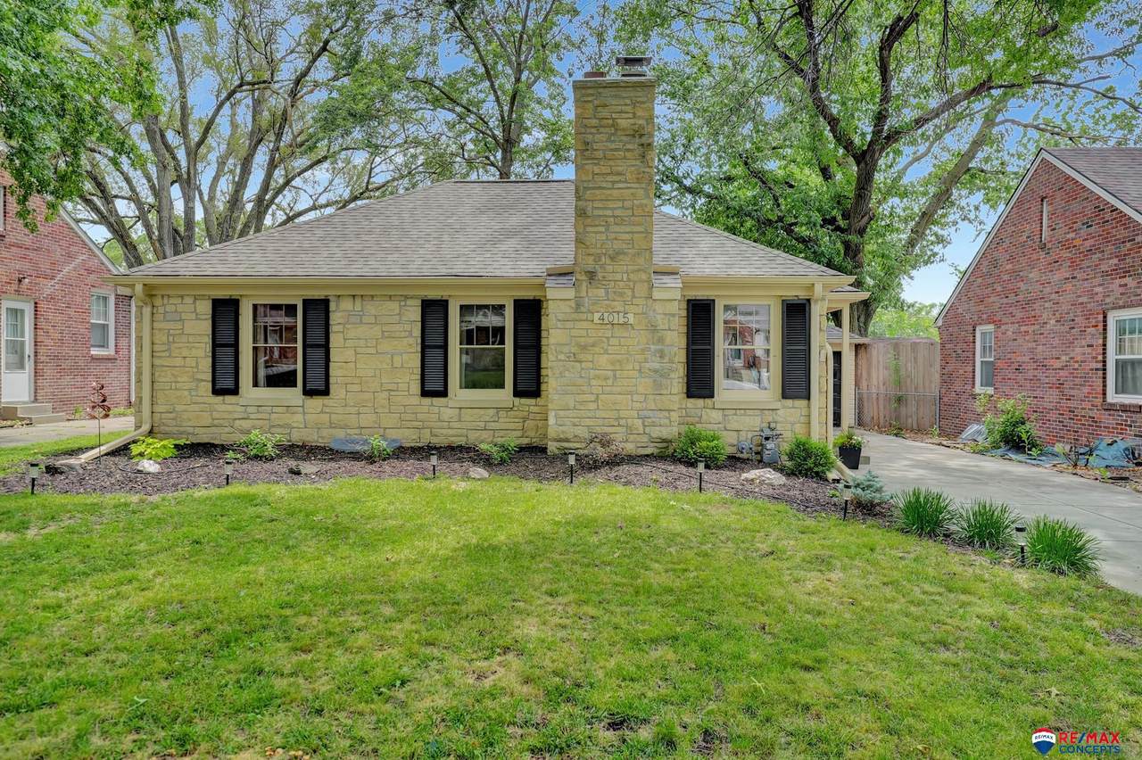 4015 Everett Street - Photo 1