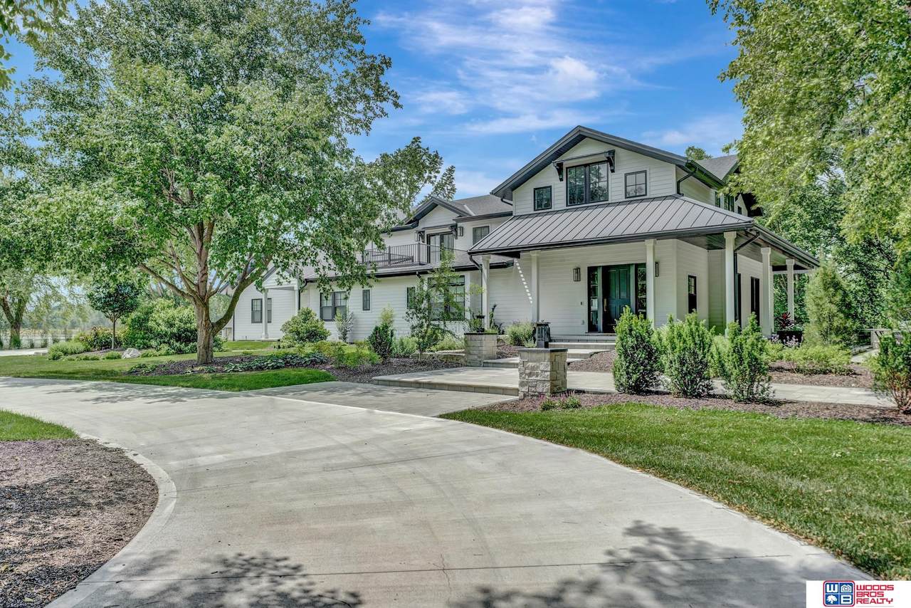 11200 Secretariat Drive - Photo 1
