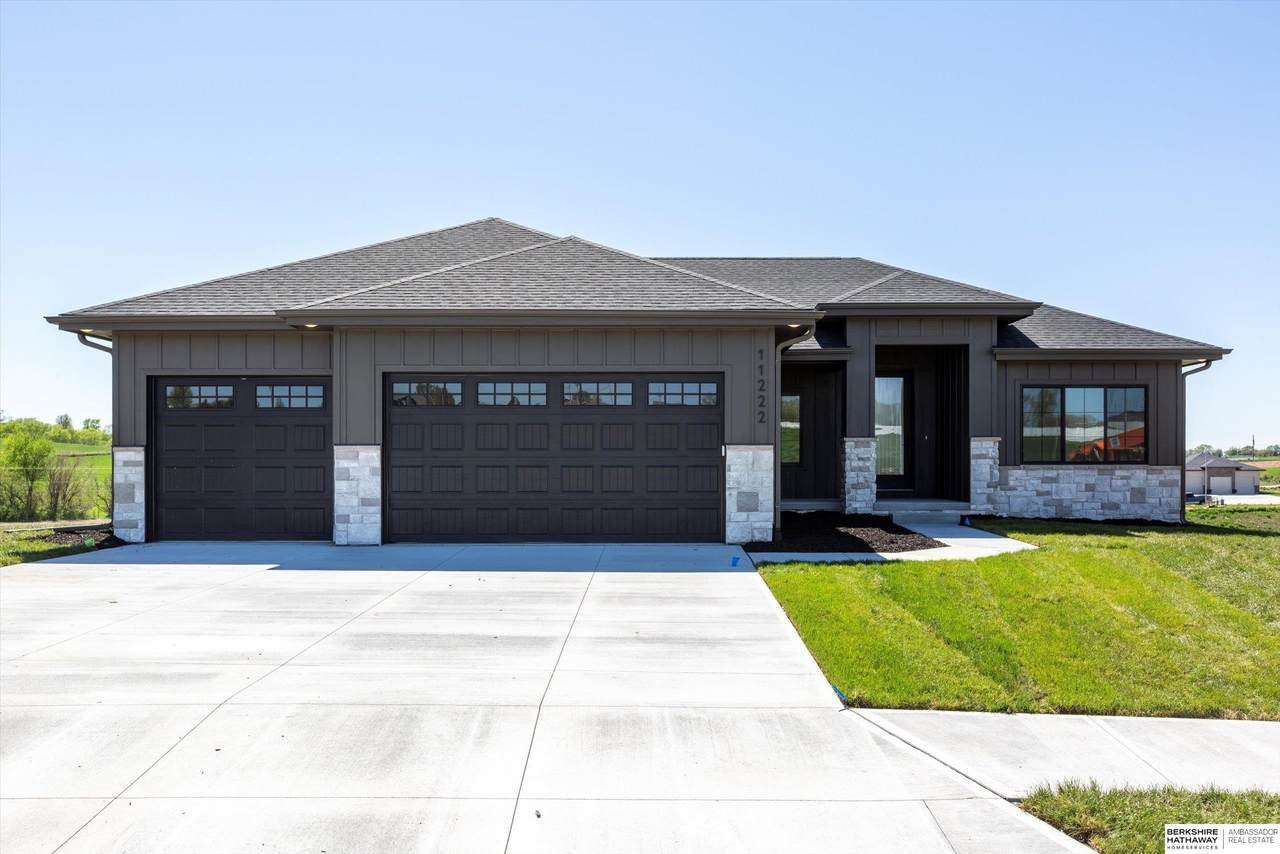 6526 214th Avenue - Photo 1